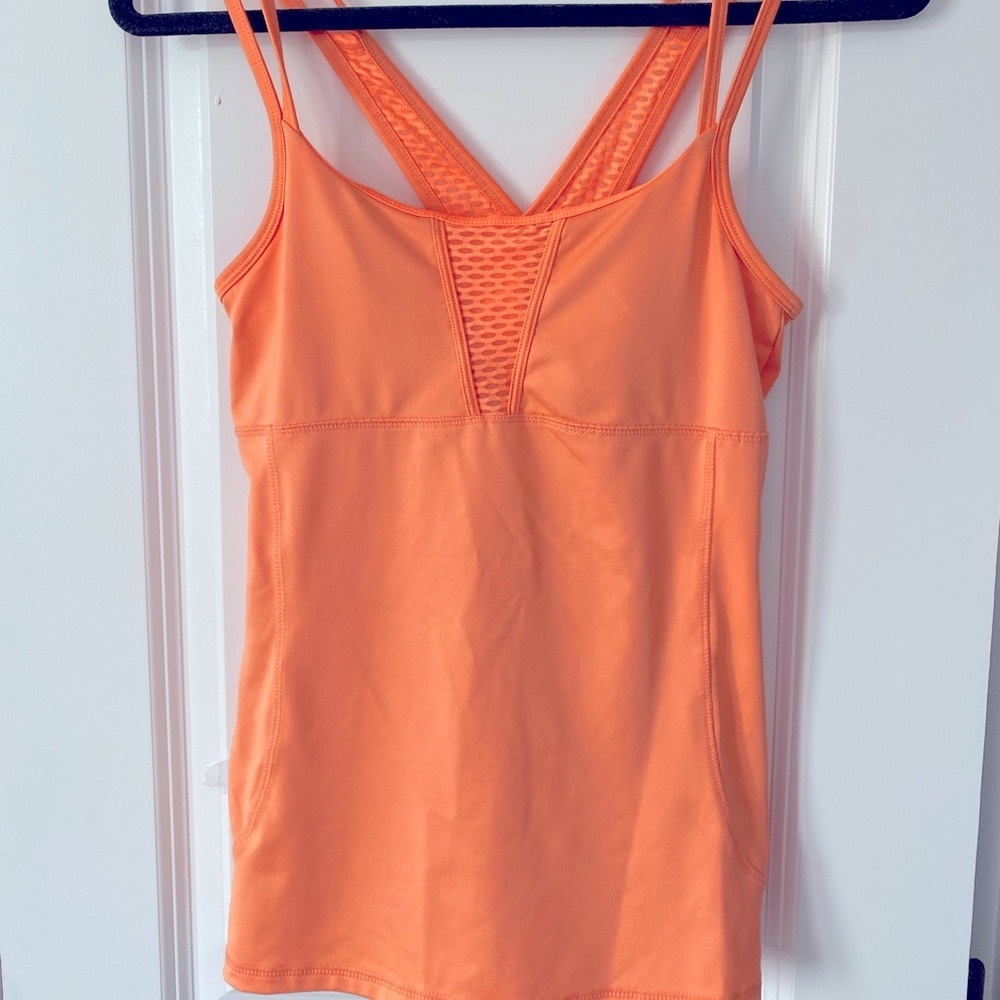 🧡KYODAN 🧡athletic tank top in Neon Orange. Built in bra . Size small.